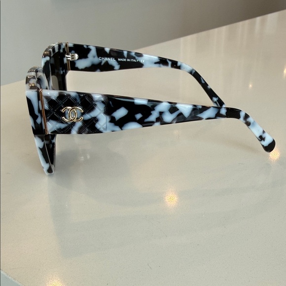 CHANEL Black and White Women's Sunglasses - Picture 3 of 3